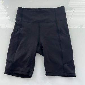 Lululemon invigorate high rise short